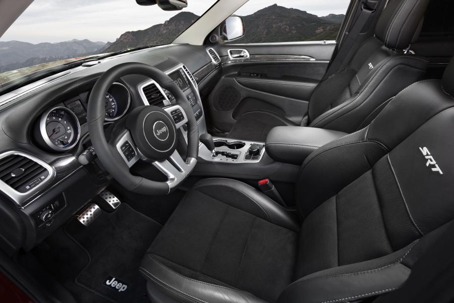  Jeep Grand Cherokee SRT8 2012 года  (фото 130 из 186)